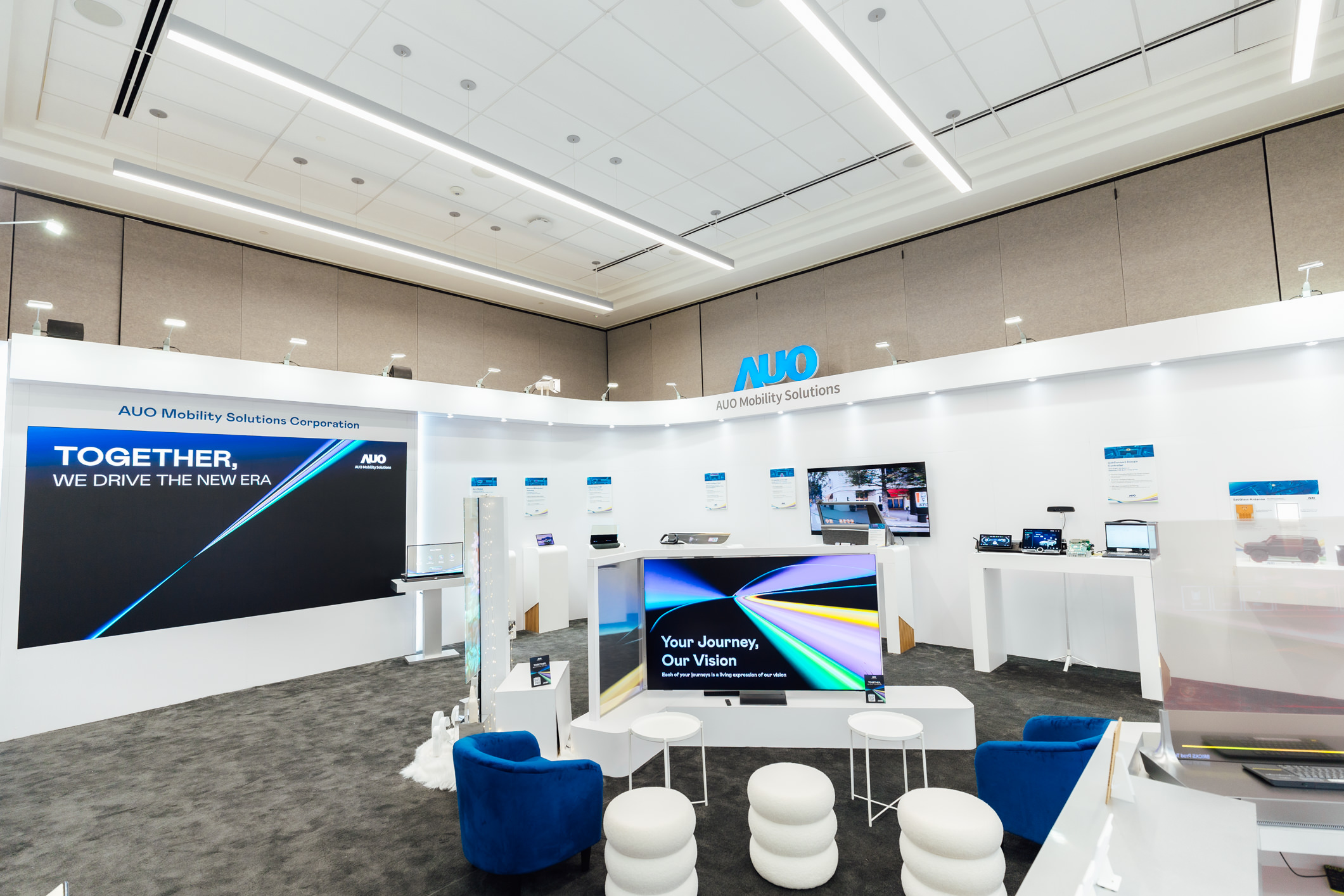 LEYU�پW(w��ng)�ǻ��Є�(d��ng)��AI�cܛ�����x��܇�����M(j��n)�£����¶��x�@ʾ�˙C(j��)����(d��ng)�������c�a(ch��n)�I(y��)�͑���������(chu��ng)������߲�������ܔU(ku��)չ���Ե�δ����œ�w�(y��n)��